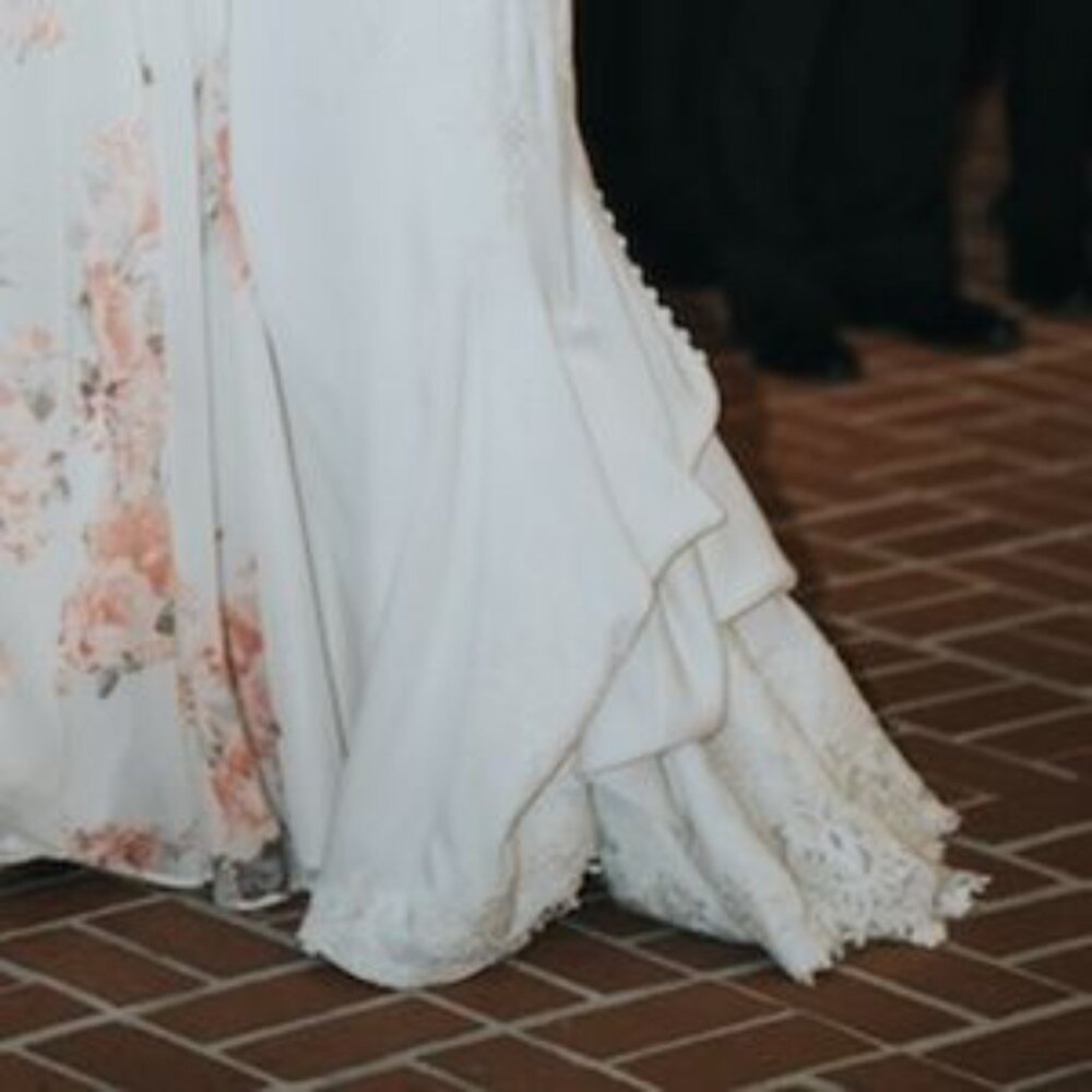 Stella York Wedding Dress - Picture 9 of 11